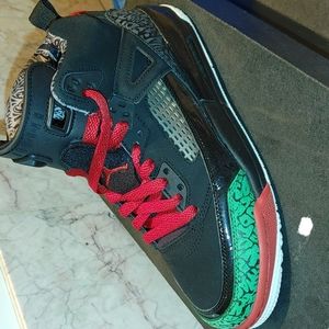 Jordan Spizike size 6Y